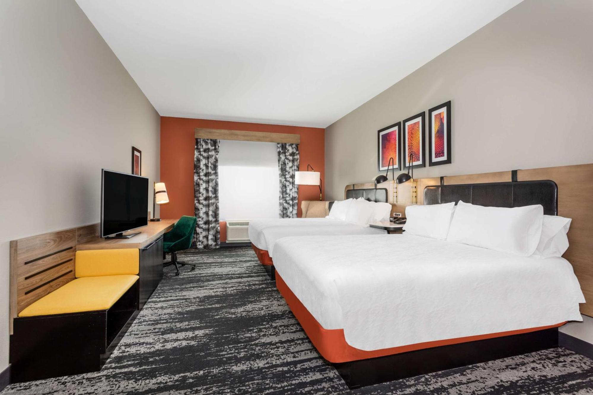 Hilton Garden Inn Hays, Ks Εξωτερικό φωτογραφία