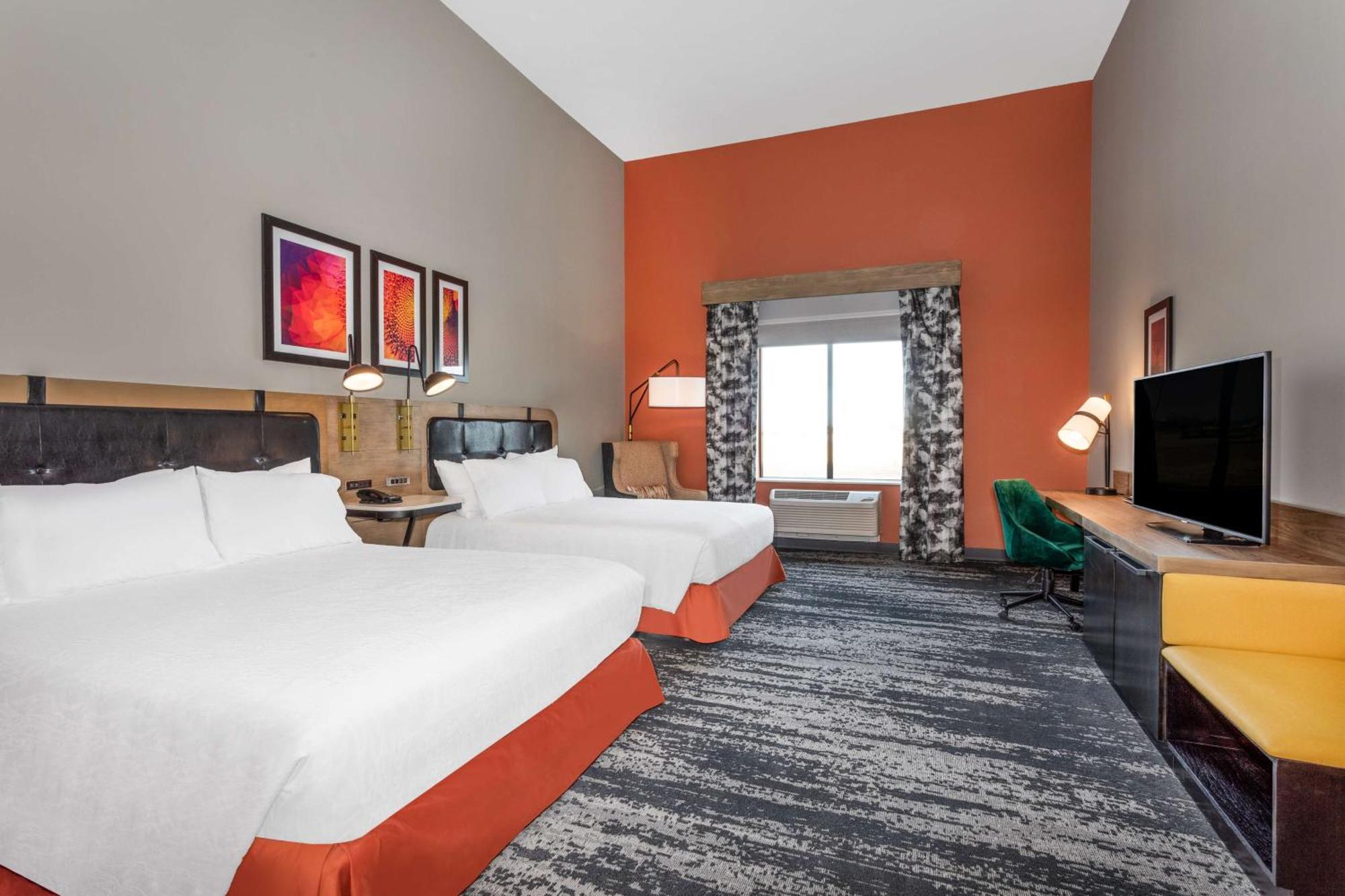 Hilton Garden Inn Hays, Ks Εξωτερικό φωτογραφία