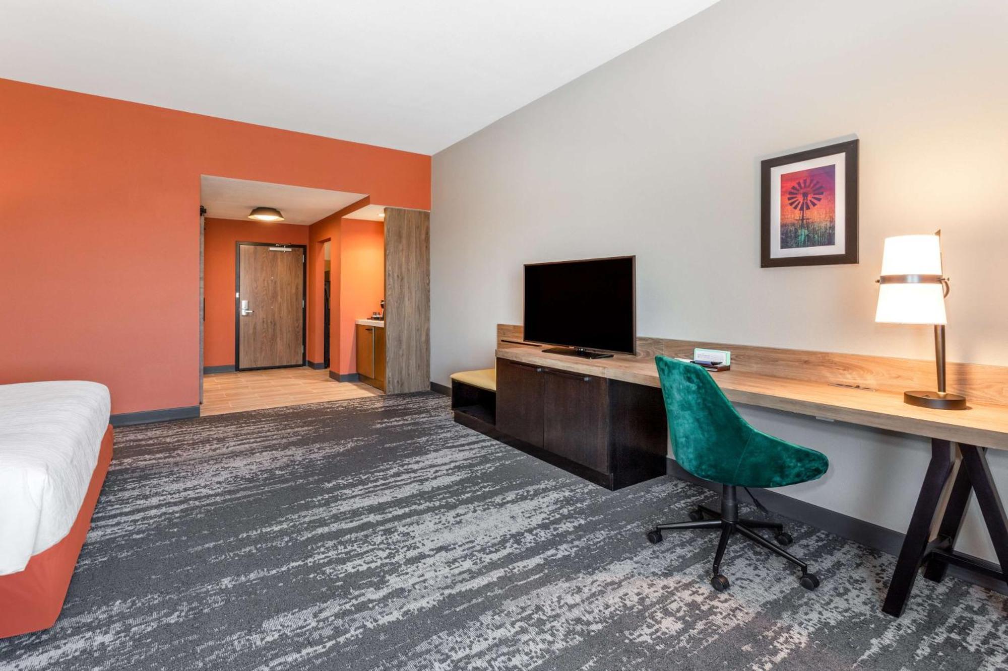 Hilton Garden Inn Hays, Ks Εξωτερικό φωτογραφία